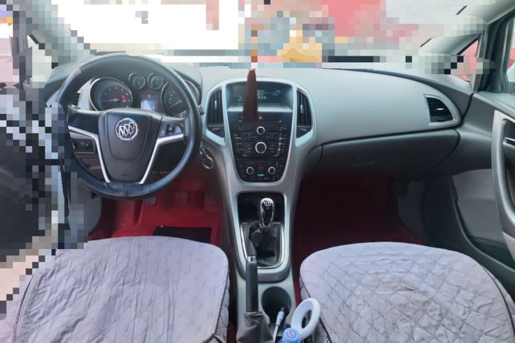 Used Buick GT 2012 XT 1.6L Manual Entry-Level Model