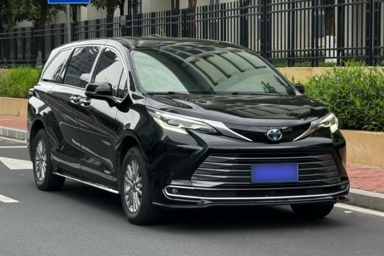 Used Toyota SIENNA 2021 2.5L Hybrid Premium Edition Exterior 7