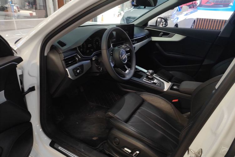 Used Audi A4L 2024 40 TFSI Fashion Dynamic Model