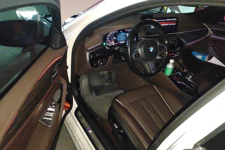 Used BMW 5 Series 2022 Restyled 530Li Leading Edition M Sport Package
