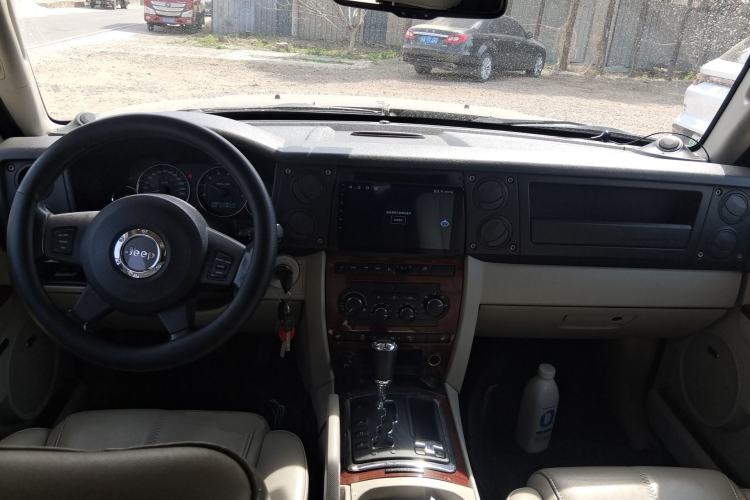 Used Jeep Commander Classic 2007 5.7