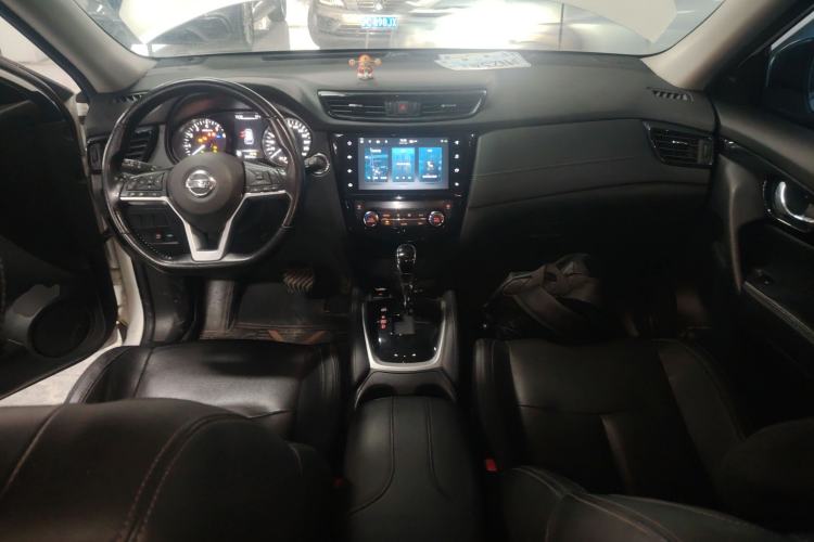 Used Nissan X-Trail 2022 2.0L Two-Wheel Drive Smart Connect Premium Edition
