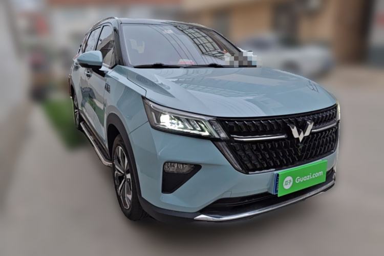 Used Wuling Asta 2021 1.5T CVT Star曜 Edition Front Right 45 Deg