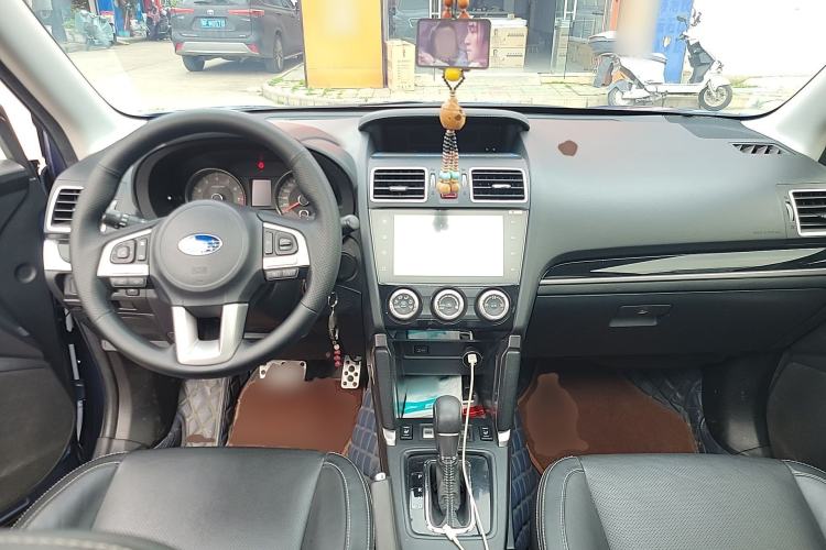 Used Subaru Forester 2016 2.0i Fashion Navigation Edition Center Console