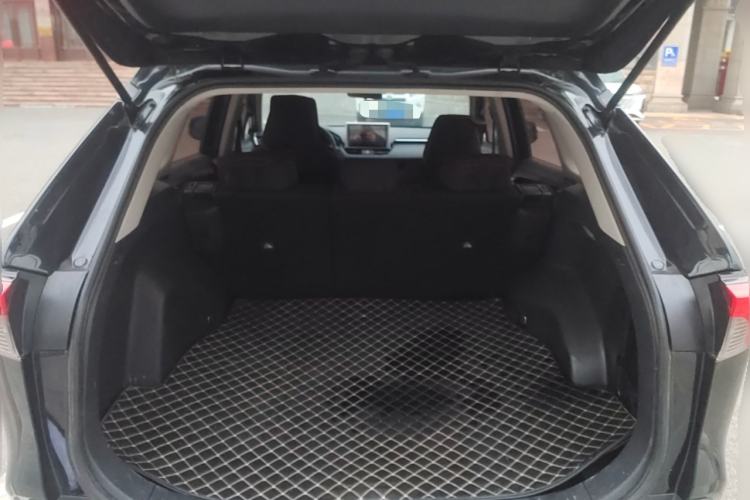 Used Toyota RAV4 2022 2.0L CVT Two-Wheel Drive Urban Edition Trunk