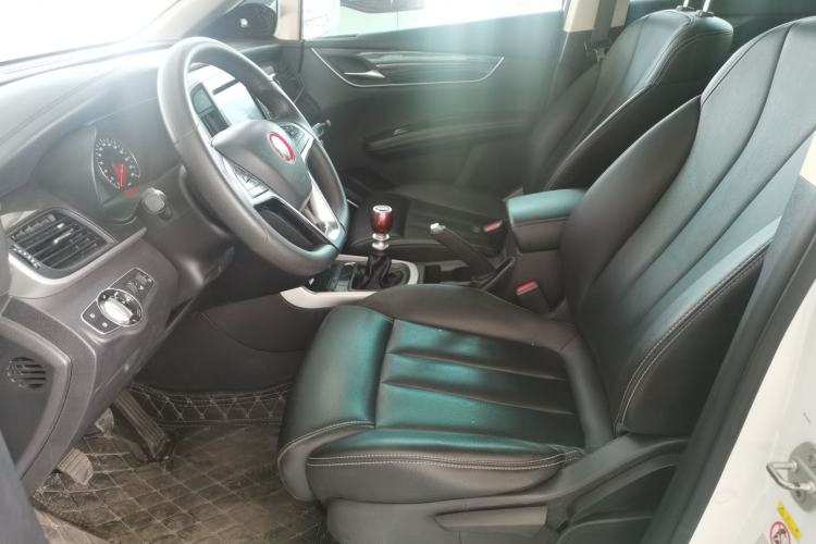 Used BYD Song MAX 2017 1.5T Manual Smart Connect Luxury 7-Seater