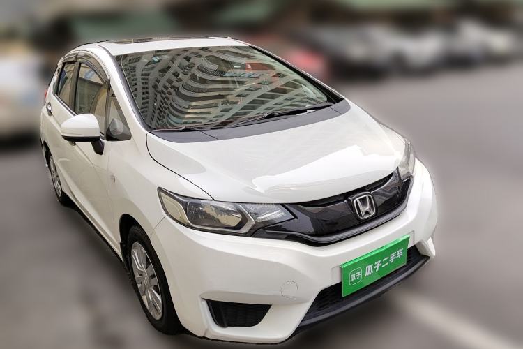 Used Honda Fit 2016 1.5L LXS CVT Comfort Sunroof Version Front Right 45 Deg