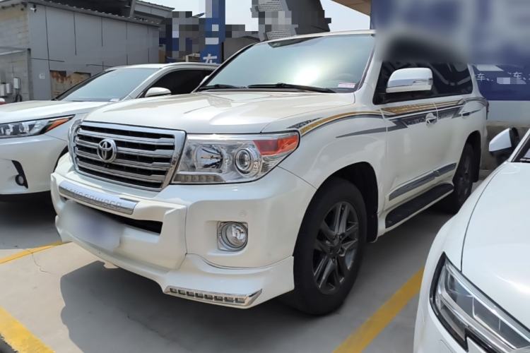 Used Toyota Land Cruiser 2015 4.0L V6 Middle East Low-Trim Version