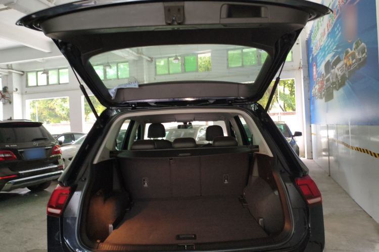 Used Volkswagen Tiguan L 2018 Revised Version 330TSI Automatic Two-Wheel Drive Comfort Edition
