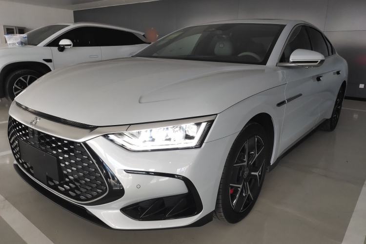 Used BYD Han 2024 DM-i Glory Edition 200KM Flagship Model