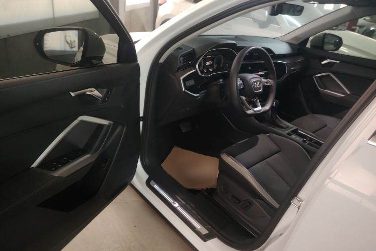 Used Audi Q3 2023 35 TFSI Fashion Dynamic Model (1.4T)