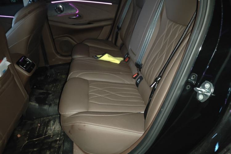 Used Chery Arrizo 8 2023 High-Performance Edition 2.0T DCT Powerfully Equipped
