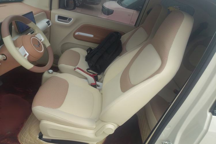 Used Wuling Hongguang MINIEV 2024 3rd Generation 215km Youth Edition
