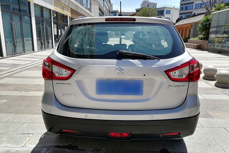 Used Suzuki S-Cross 2014 1.6L CVT Two-Wheel Drive Entry Model
