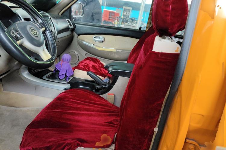 Used Huanghai Challenger SUV 2010 2.0L Two-Wheel Drive DD6490P Left Front Seat