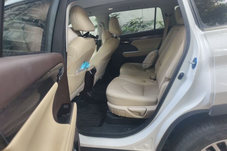 Used Toyota Highlander 2022 Dual-Engine 2.5L Four-Wheel Drive Supreme Edition 7-Seater Left Rear Seat