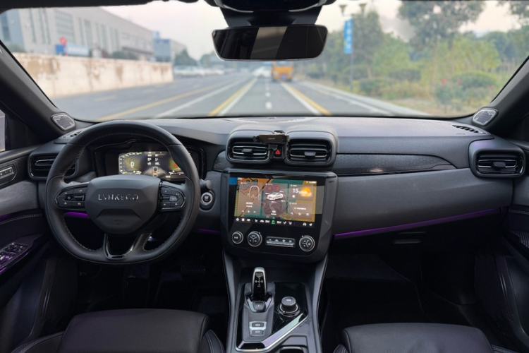 Used Lynk & Co 03 2022 2.0TD DCT JingPro
