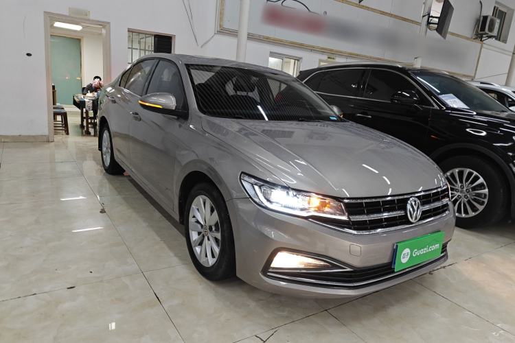 Used Volkswagen Bora 2020 1.5L Automatic Elite Version Front Right 45 Deg