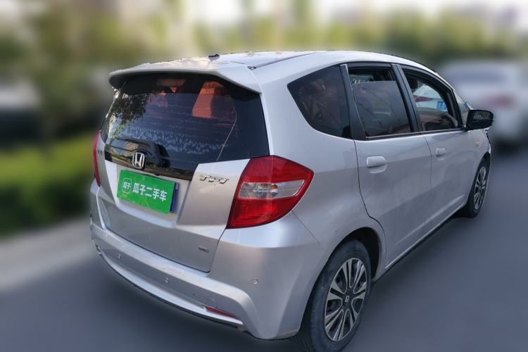 Used Honda Fit 2011 1.3L automatic comfort version Rear Right 45 Deg