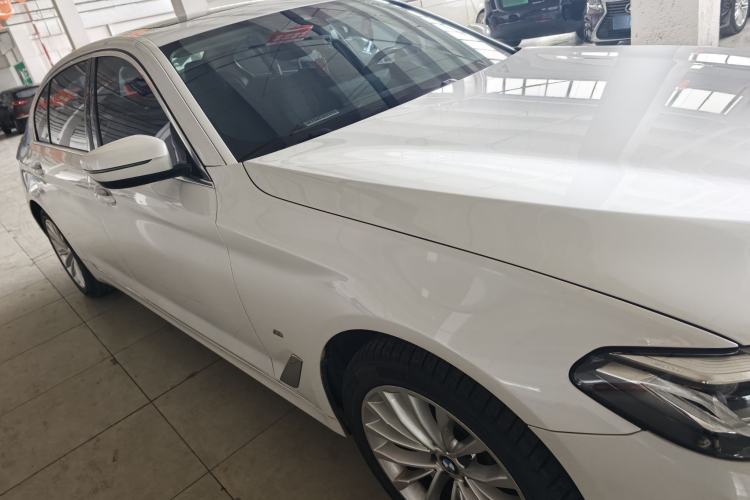 Used BMW 5 Series 2022 Restyled 525Li Luxury Package Exterior 6