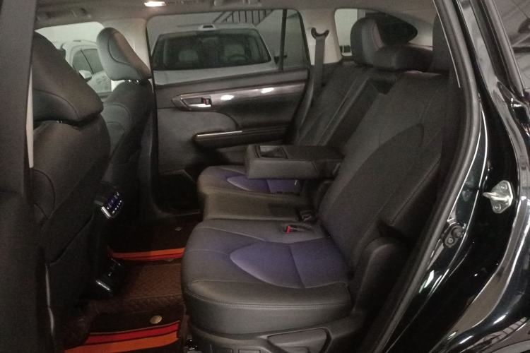 Used Toyota Highlander 2023 2.5L Smart Electric Hybrid Dual-Motor All-Wheel-Drive Supreme Edition – 7 Seats
