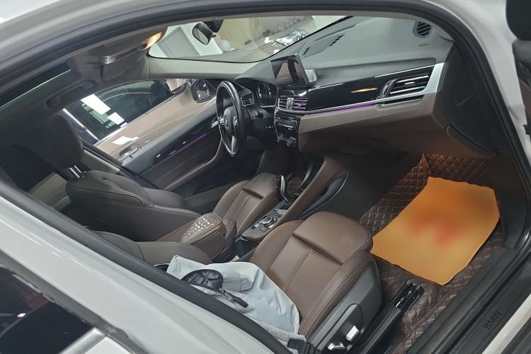 Used BMW X1 2022 sDrive25Li Leading Model Right Front Seat