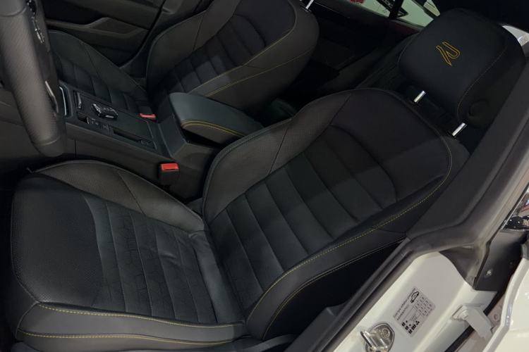 Used Volkswagen FAW-Volkswagen CC 2021 380TSI Striking Edition Left Front Seat