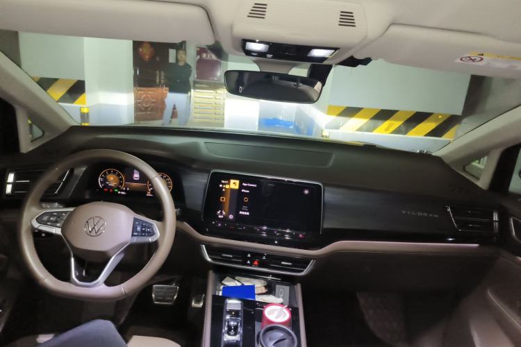 Used Volkswagen Viloran 2022 380TSI Luxury Edition
