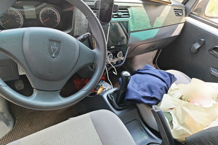 Used Jinbei Hiace X30 2023 1.5L Super-Enjoyment Van 2/5 Seats Non-Air-Conditioned Version SWC15M