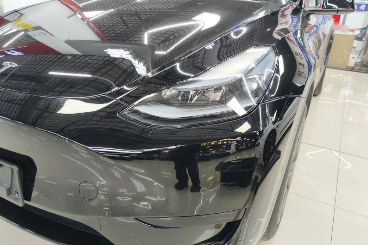 Used Tesla Model Y 2023 Rear-Wheel-Drive Version
