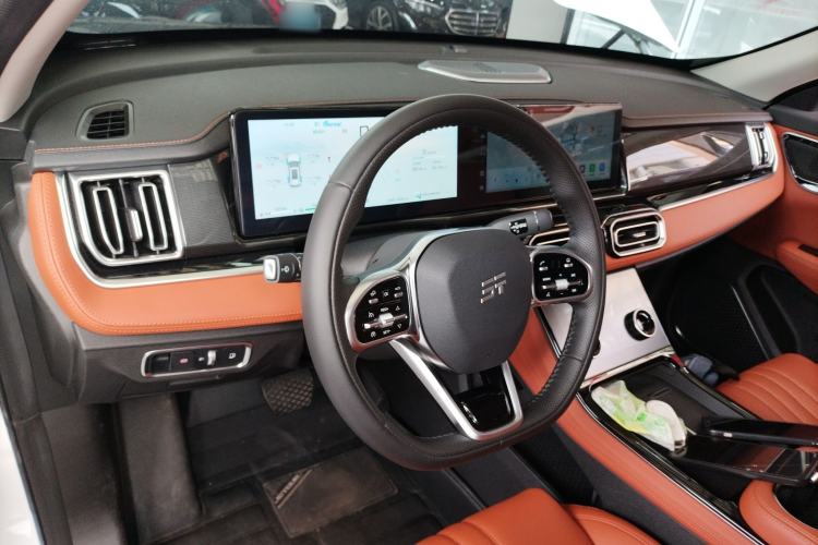 Used JETOUR Shanhai L7 2024 1.5T 120km MAX 5-Seater Center Console