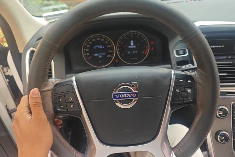 Used Volvo XC60 2013 T6 AWD Comfort Edition
