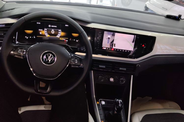 Used Volkswagen Polo 2023 Plus 1.5L Automatic Trendy & Smart Luxury Edition Center Console