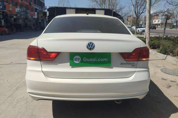 Used Volkswagen Santana 2016 1.6L Manual Fashion Edition
