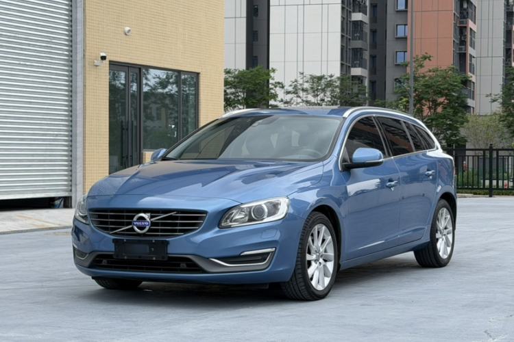 Used Volvo V60 2015 T5 Zhiyi Edition