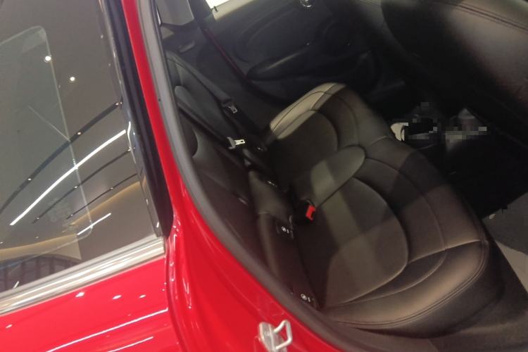 Used MINI 2023 1.5T ONE Five-Door Edition Left Rear Seat