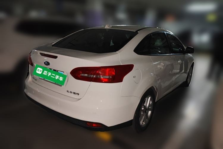 Used Ford Focus 2018 Sedan Classic 1.6L Automatic Trendy SmartDrive Edition Rear Right 45 Deg