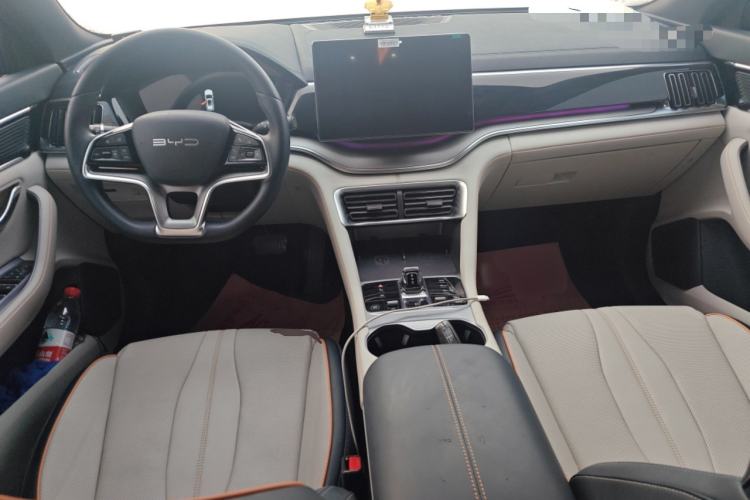 Used BYD Song PLUS New Energy 2024 HONOR Edition DM-i 150km Flagship PLUS Center Console