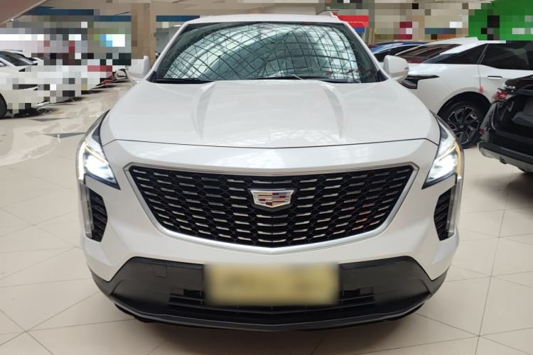 Used Cadillac XT4 2018 28T Two-Wheel Drive Tech Version