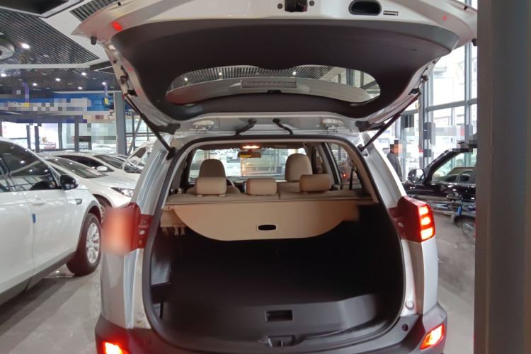 Used Toyota RAV4 2013 2.0L CVT Two-Wheel Drive Urban Edition
