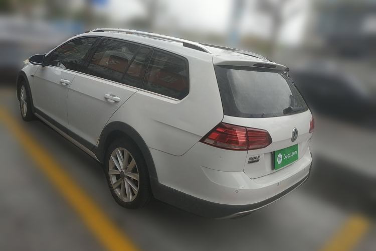 Used Volkswagen Golf 2019 1.8TSI Travel Edition Rear Left 45 Deg