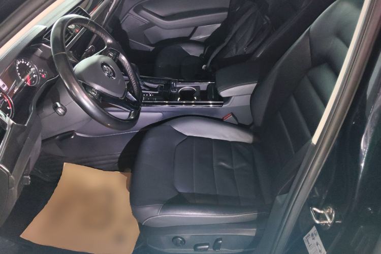 Used Volkswagen Phideon 2018 Revised Version 380TSI Two-Wheel Drive Business Edition
