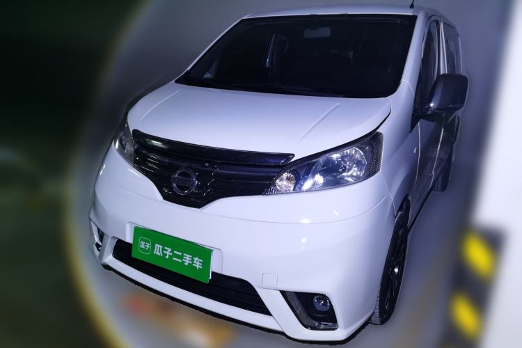 Used Nissan NV200 2011 1.6L 223 Seats Deluxe Version