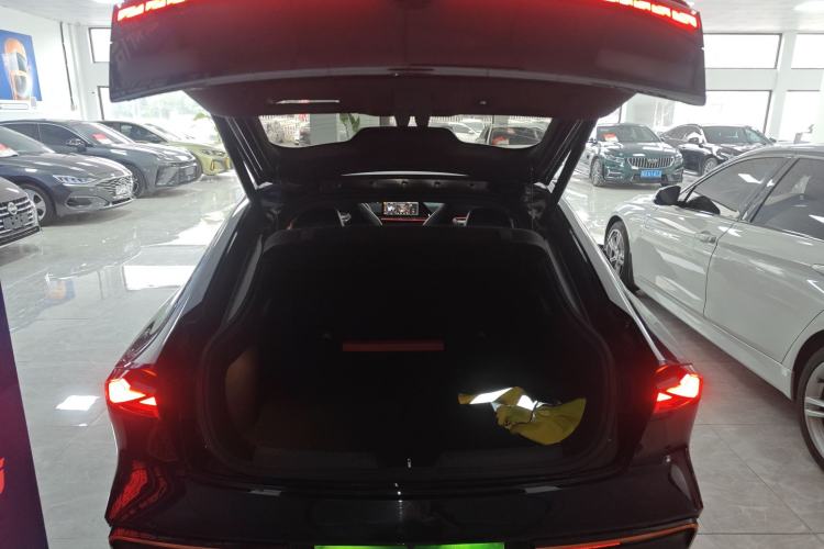 Used Changan UNI-V 2023 1.5T Sport Edition
