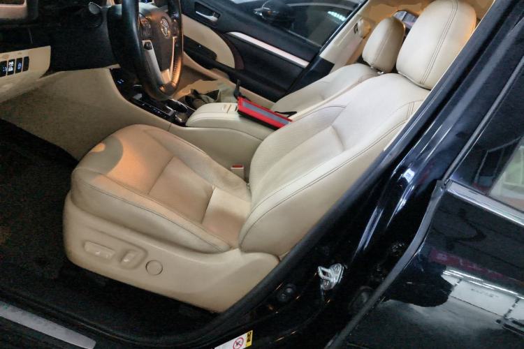 Used Toyota Highlander 2015 2.0T Four-Wheel Drive Luxury Edition 7-Seater