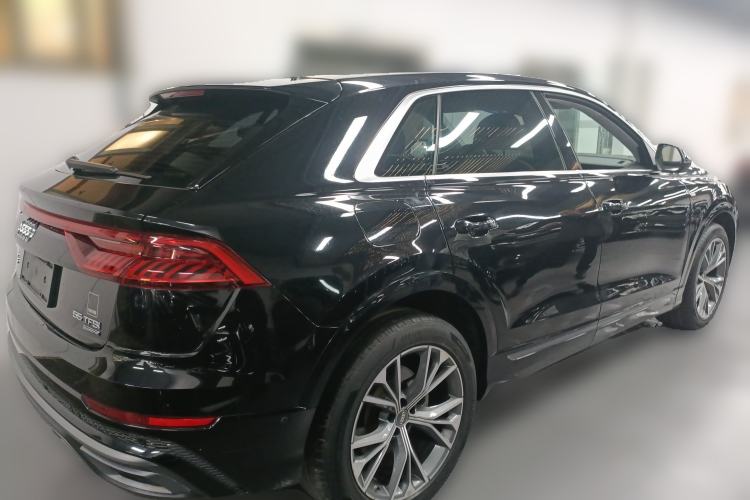 Used Audi Q8 2019 55 TFSI Luxury Dynamic Model Rear Right 45 Deg