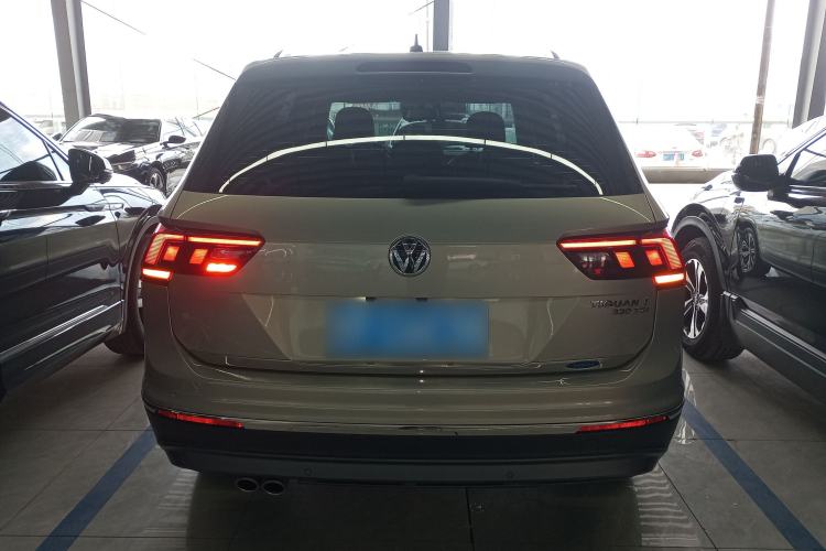 Used Volkswagen Tiguan L 2020 330TSI Automatic Two-Wheel Drive Luxury Edition China VI Standard
