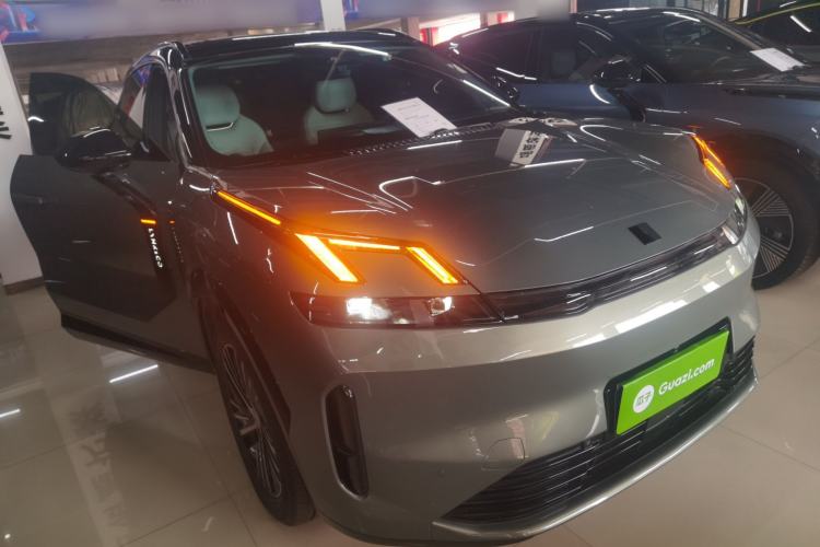 Used Lynk & Co 08 EM-P 2023 245km Ultra-Long Range Halo