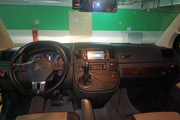 Used Volkswagen Multivan 2012 2.0 TSI Four-Wheel Drive Deluxe Edition
