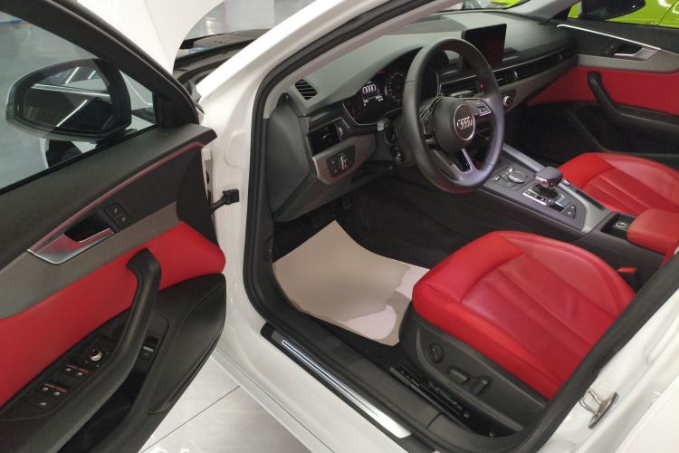 Used Audi A4L 2019 40 TFSI Ambition Version China V Driver Seat